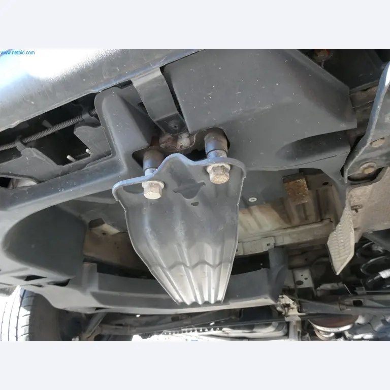 BGA und Warenvorräte wie Konferenztischsystem und Medientechnik -18