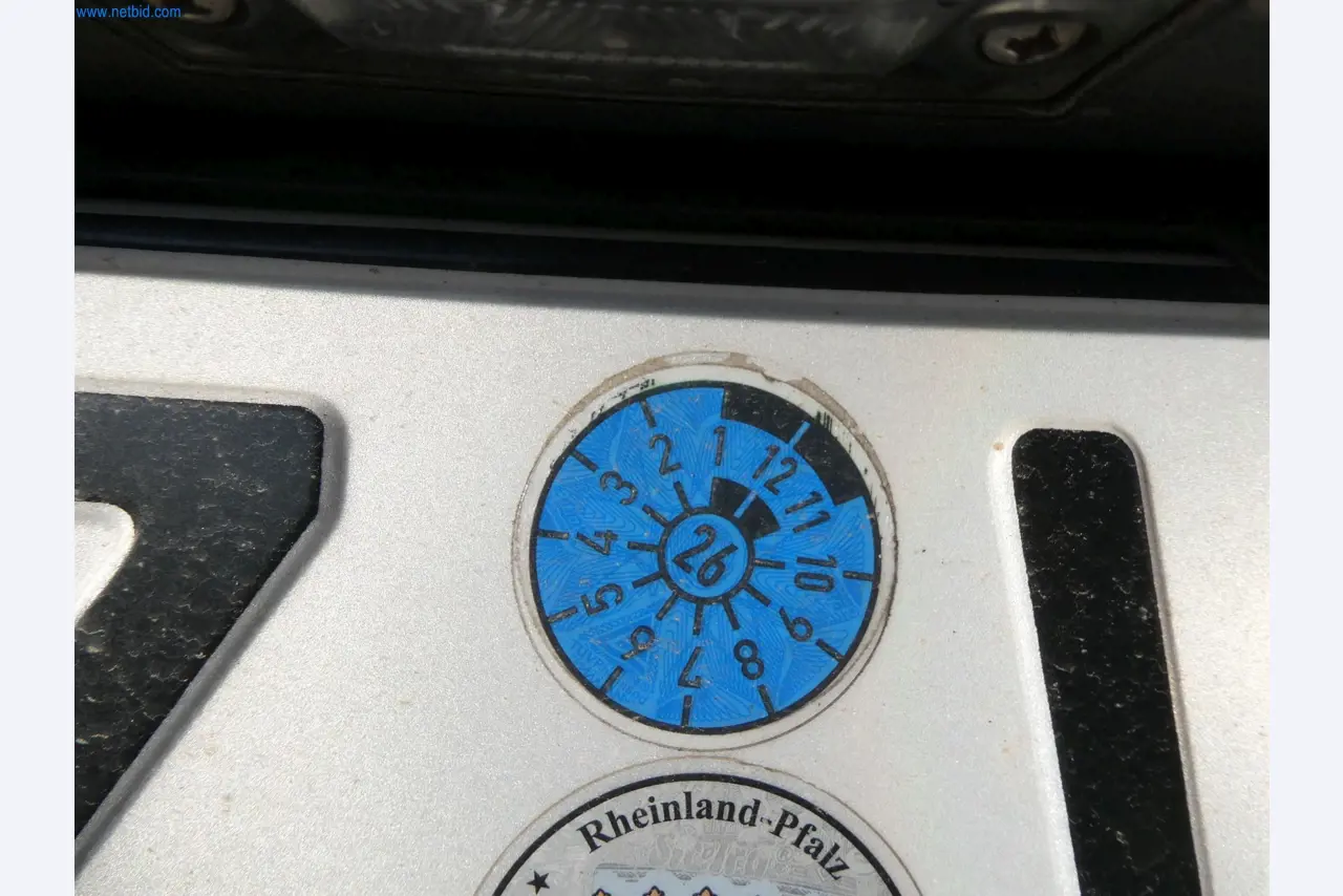 BGA und Warenvorräte wie Konferenztischsystem und Medientechnik -19