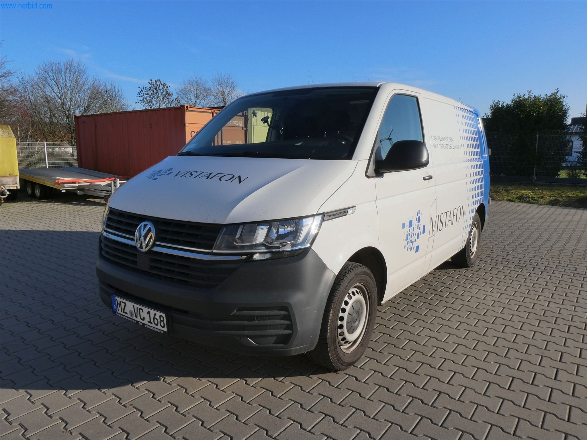 BGA und Warenvorräte wie Konferenztischsystem und Medientechnik -1