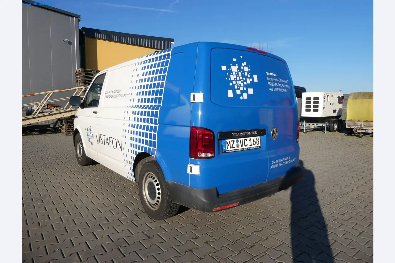 BGA und Warenvorräte wie Konferenztischsystem und Medientechnik -21