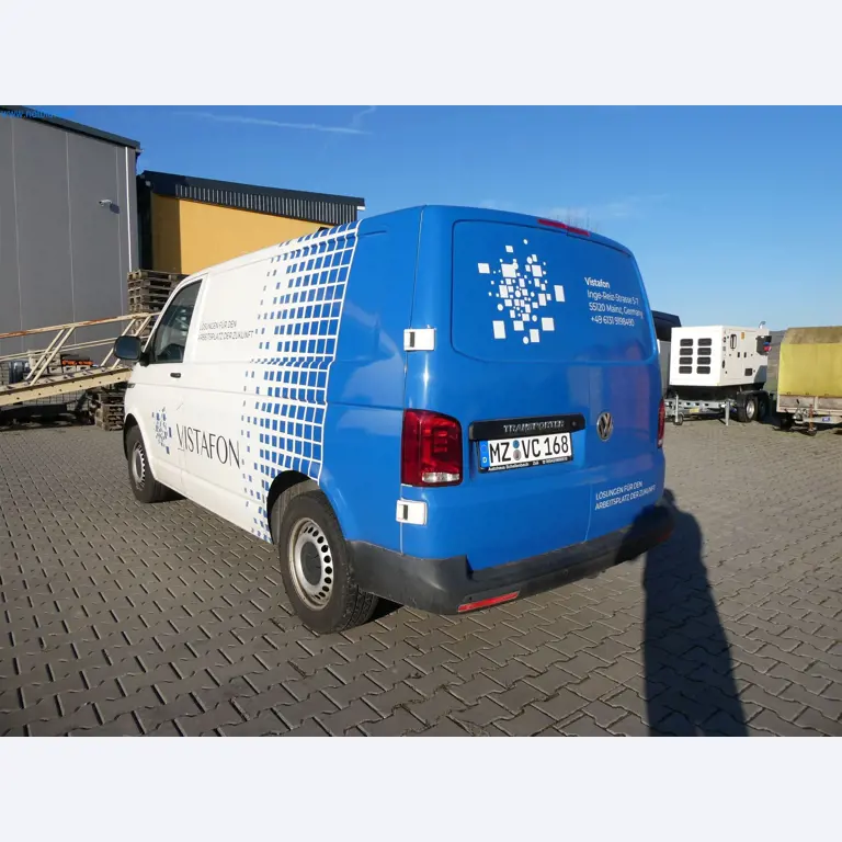 BGA und Warenvorräte wie Konferenztischsystem und Medientechnik -21