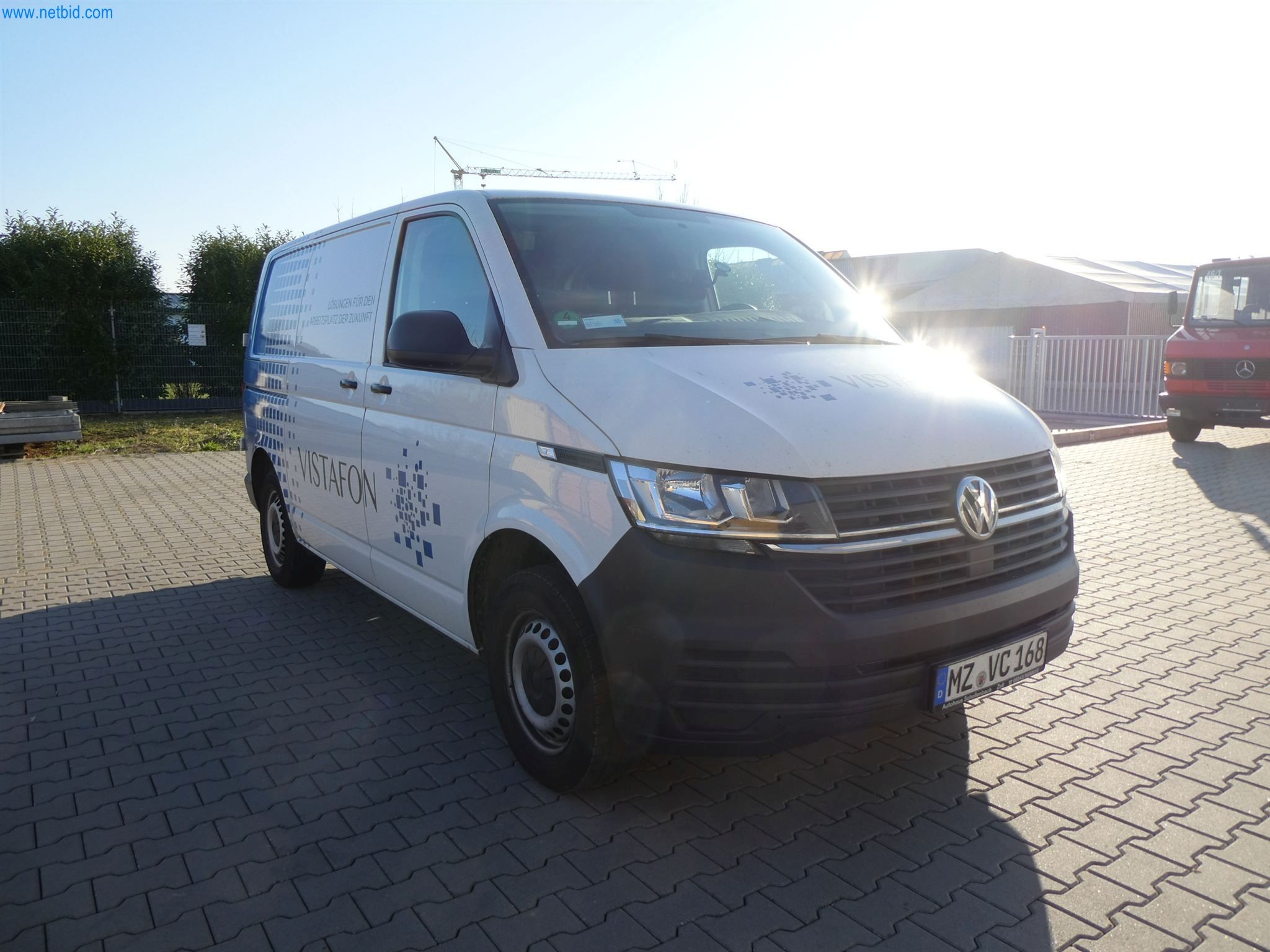 BGA und Warenvorräte wie Konferenztischsystem und Medientechnik -2