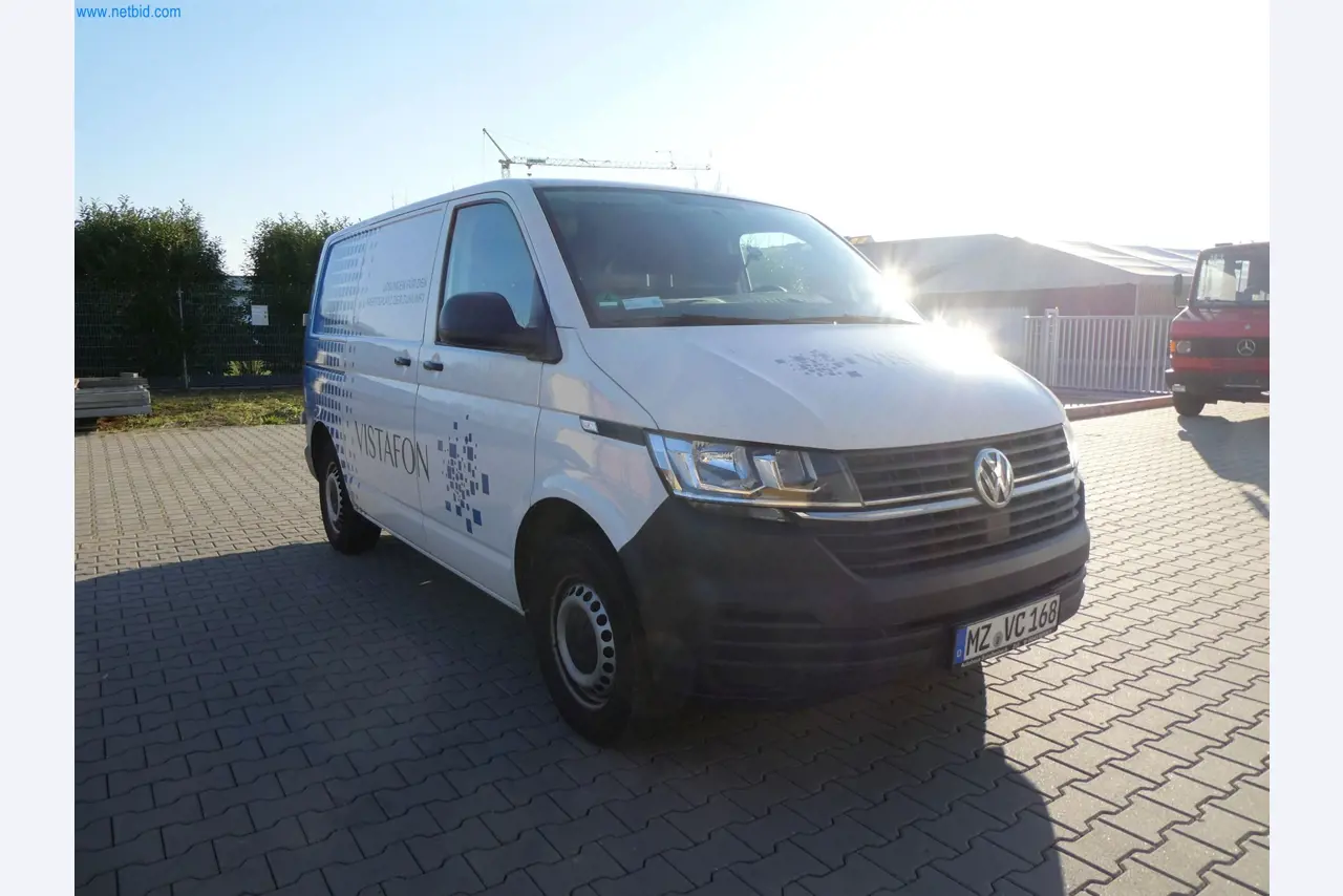 BGA und Warenvorräte wie Konferenztischsystem und Medientechnik -2