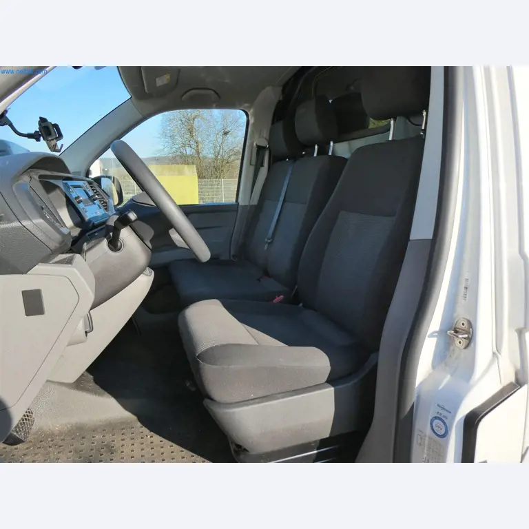 BGA und Warenvorräte wie Konferenztischsystem und Medientechnik -3