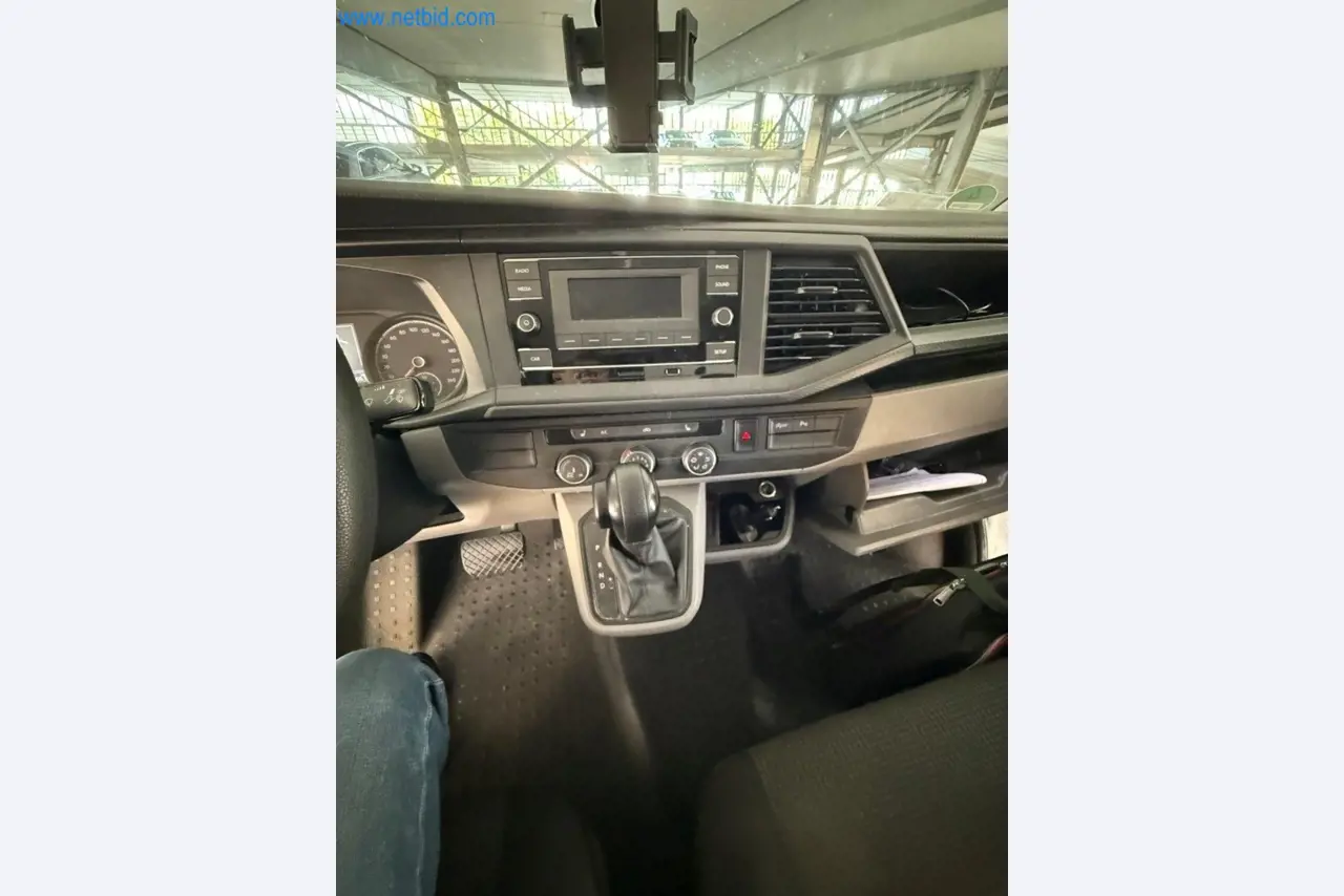 BGA und Warenvorräte wie Konferenztischsystem und Medientechnik -4