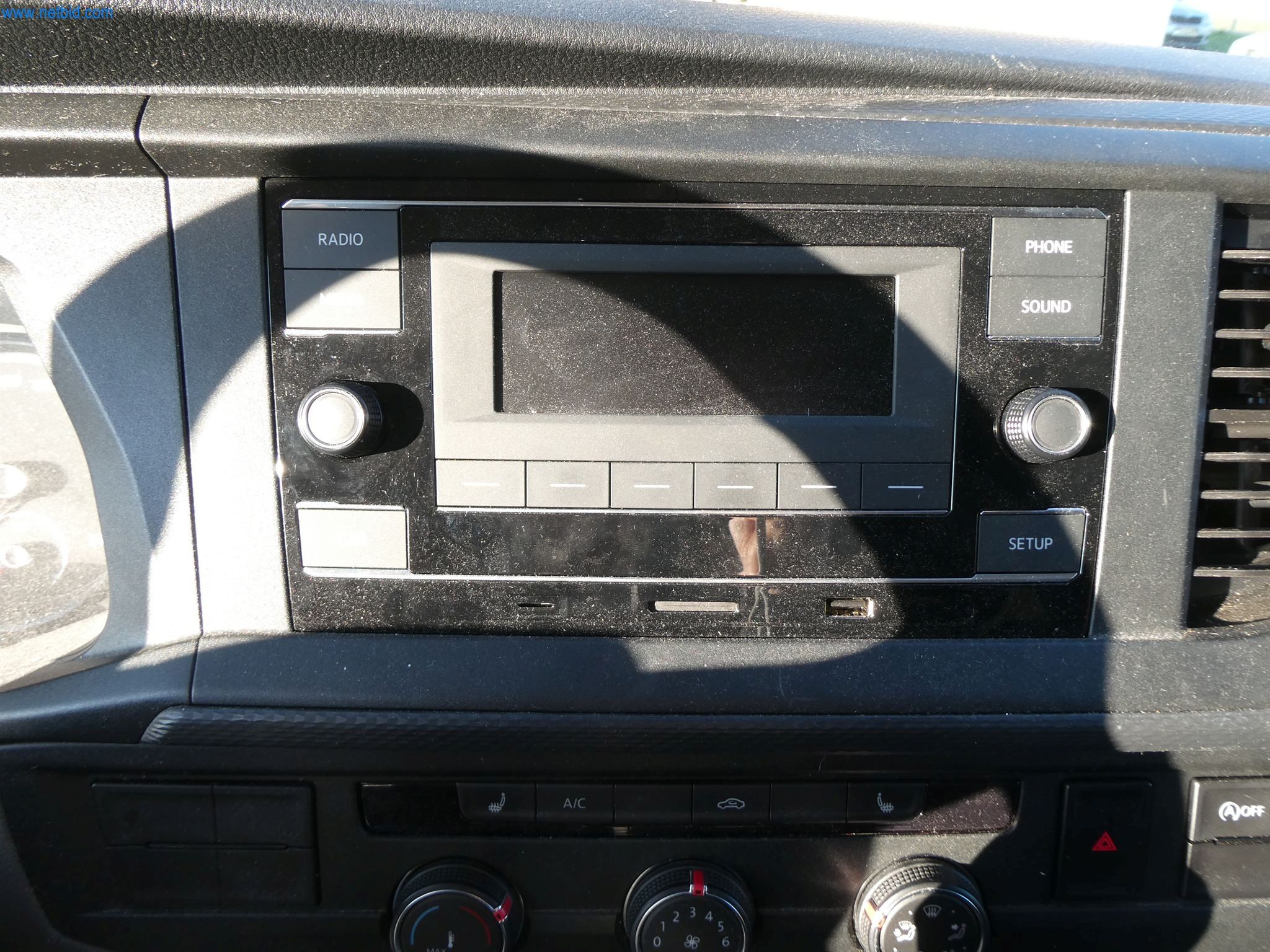 BGA und Warenvorräte wie Konferenztischsystem und Medientechnik -6