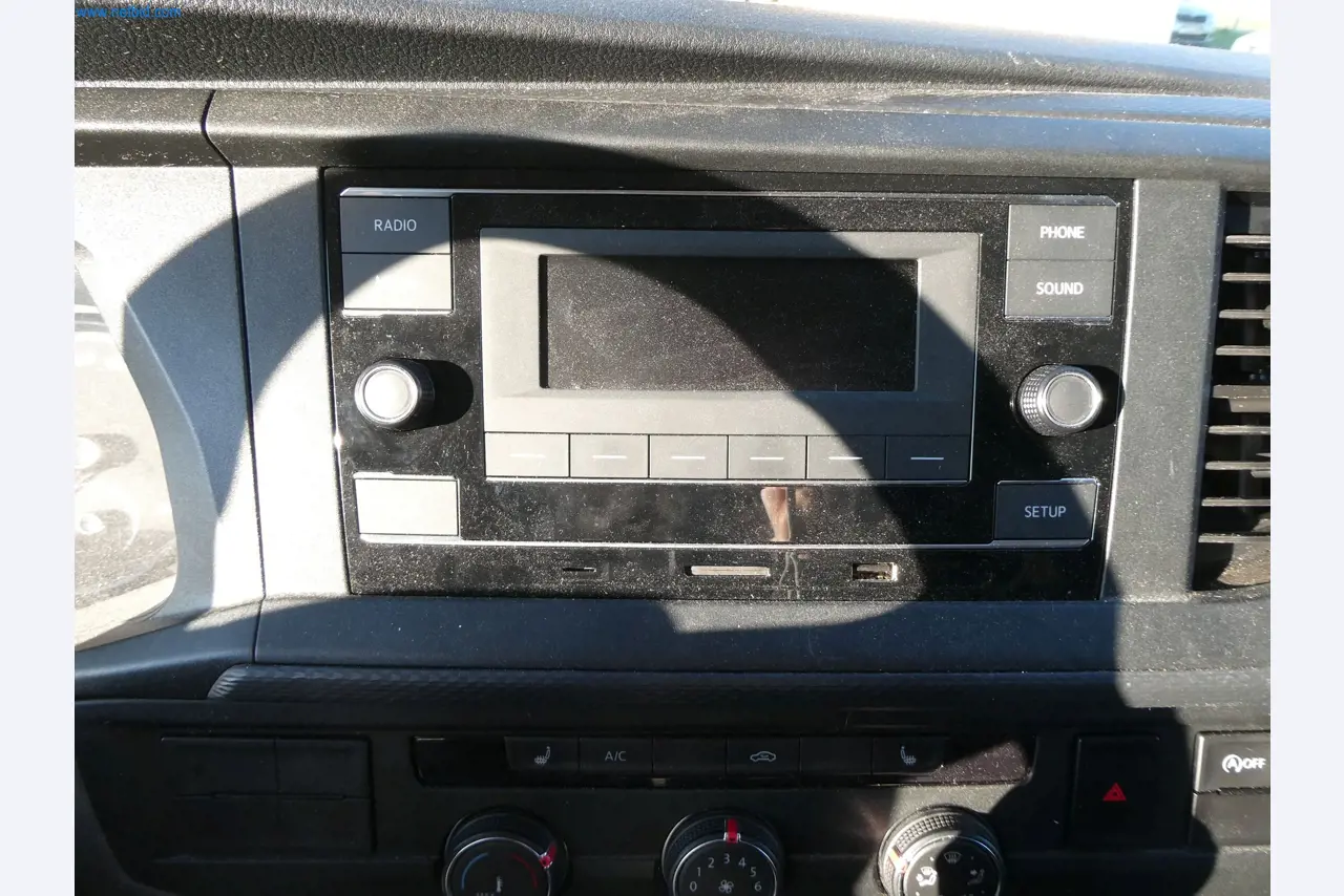 BGA und Warenvorräte wie Konferenztischsystem und Medientechnik -6