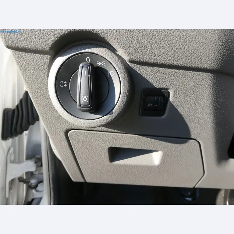 BGA und Warenvorräte wie Konferenztischsystem und Medientechnik -7