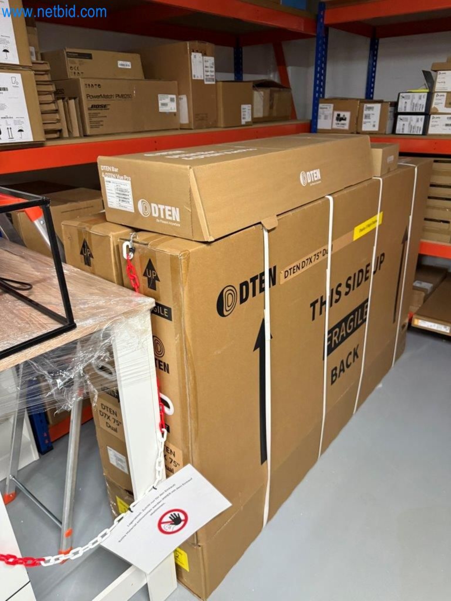 BGA und Warenvorräte wie Konferenzsystem und Medientechnik -1