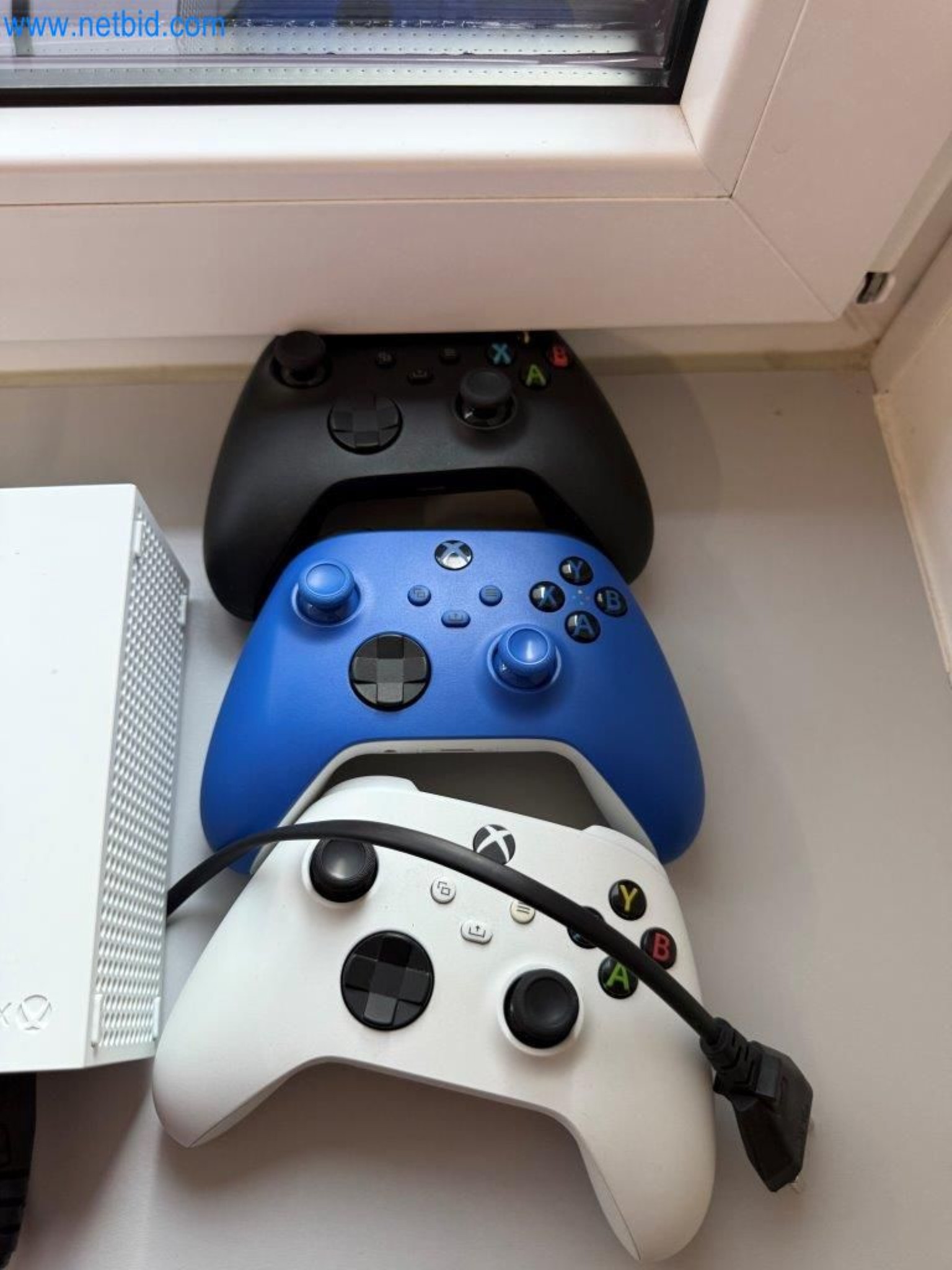 BGA und Warenvorräte wie Konferenzsystem und Medientechnik -1