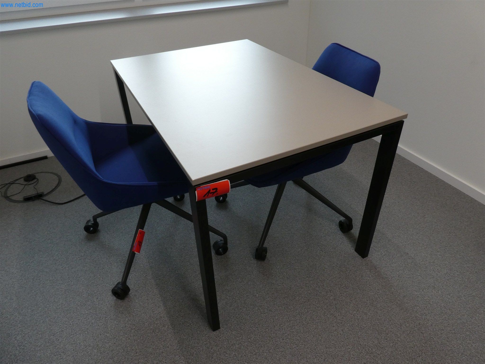 Matériel d'exploitation et de bureau-1