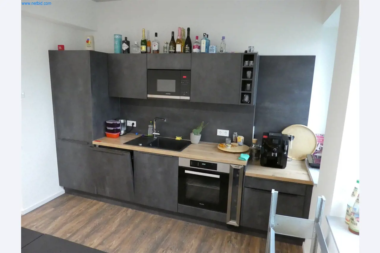 Matériel d'exploitation et de bureau-2