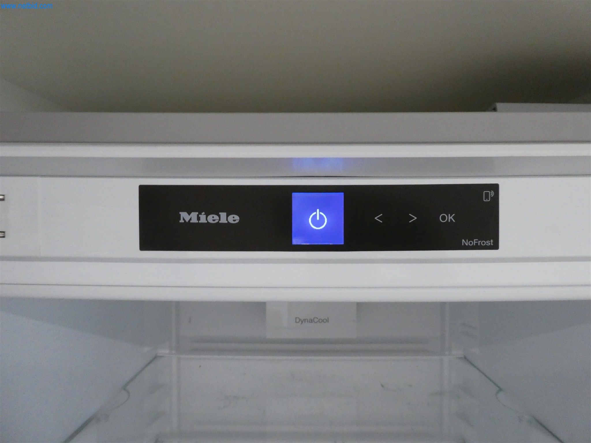 BGA und Warenvorräte wie Konferenztischsystem und Medientechnik -4