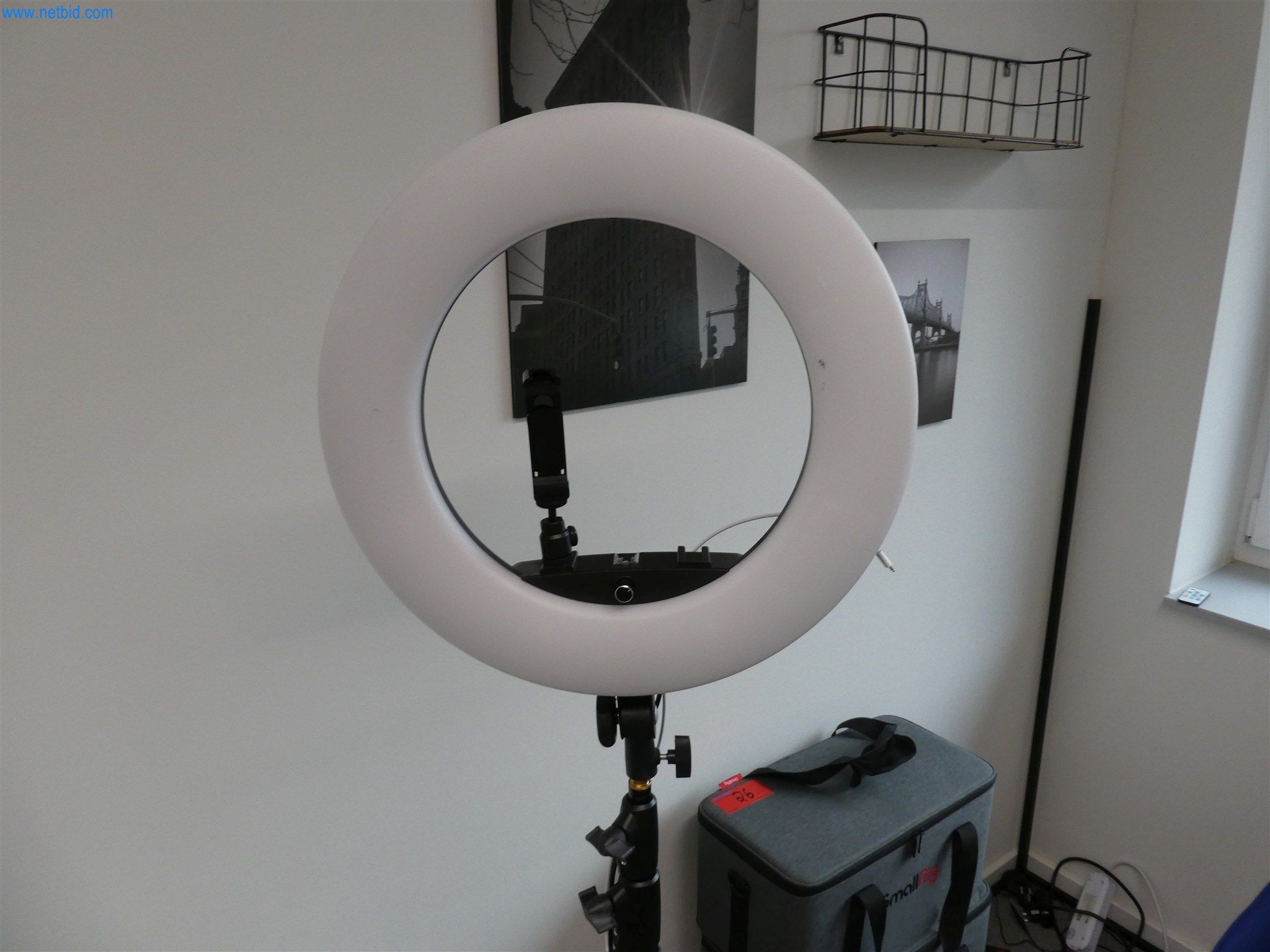 Matériel d'exploitation et de bureau-2