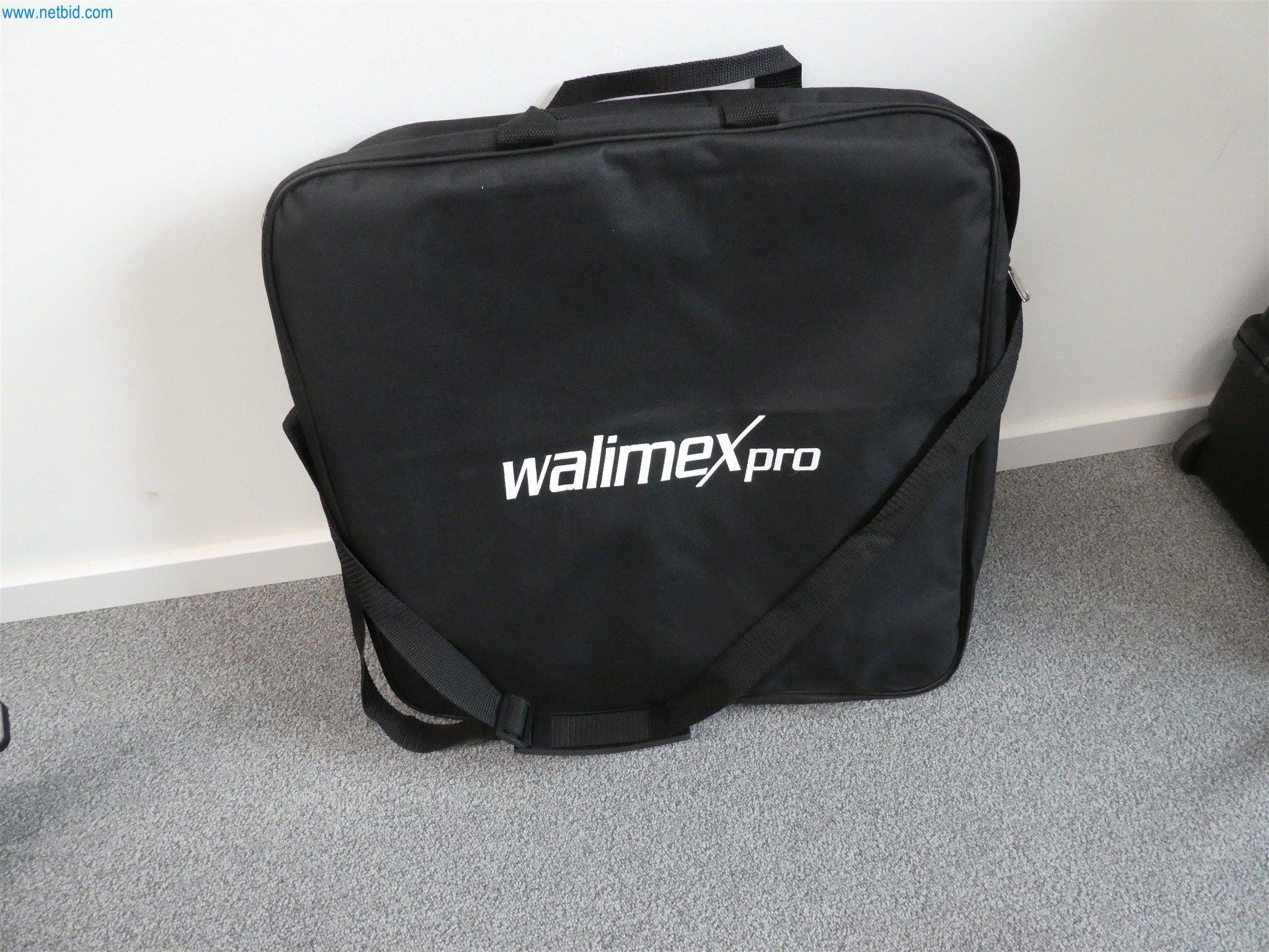 Matériel d'exploitation et de bureau-6