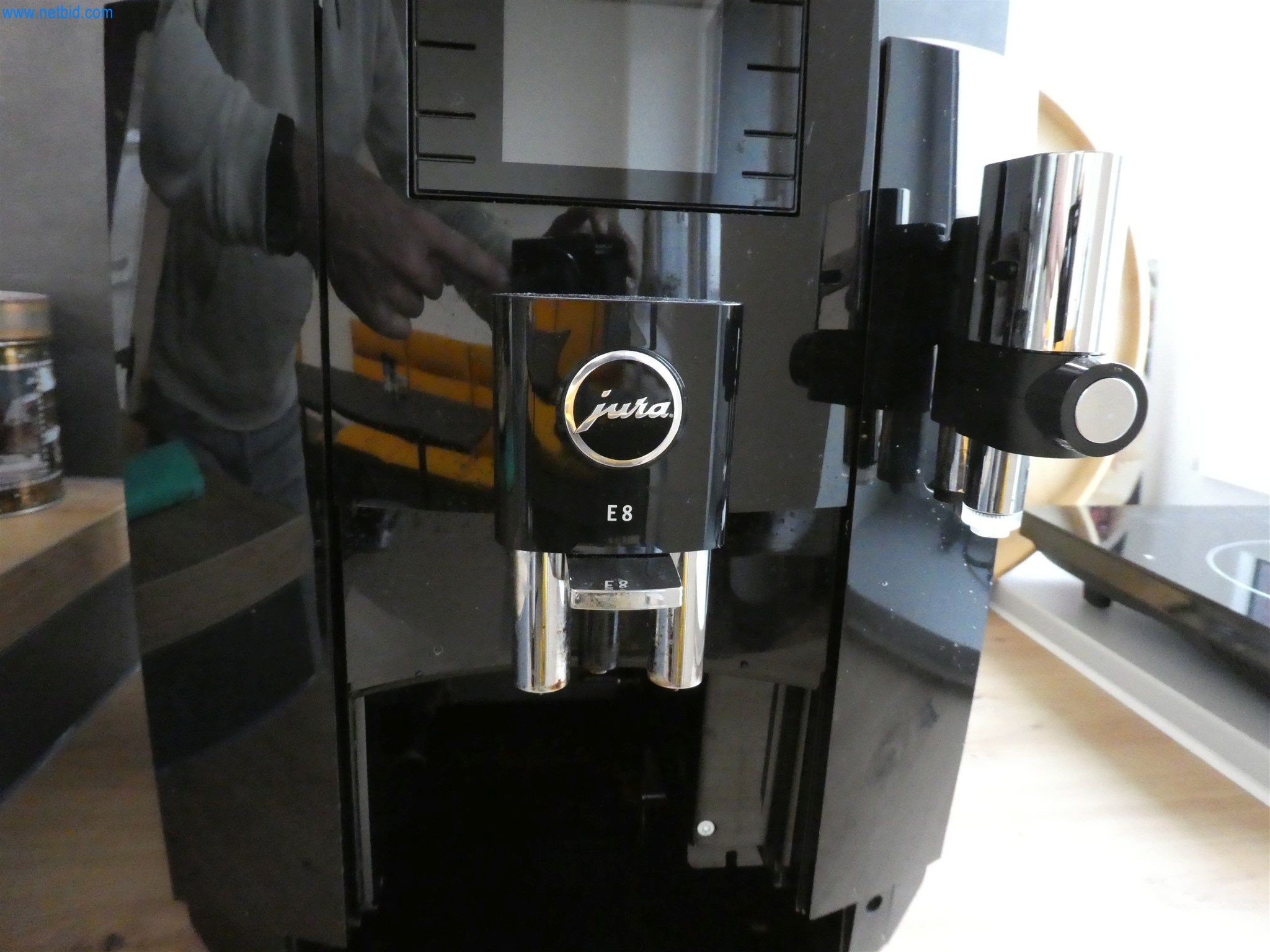 BGA und Warenvorräte wie Konferenztischsystem und Medientechnik -2