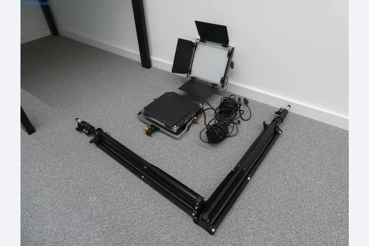 Matériel d'exploitation et de bureau-7