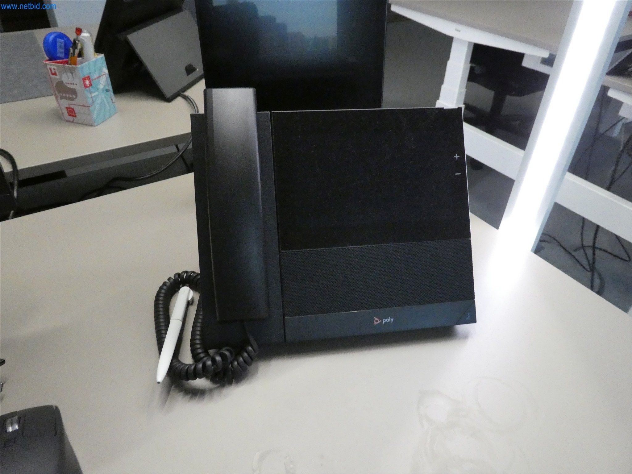 Equipos operativos y de oficina-7