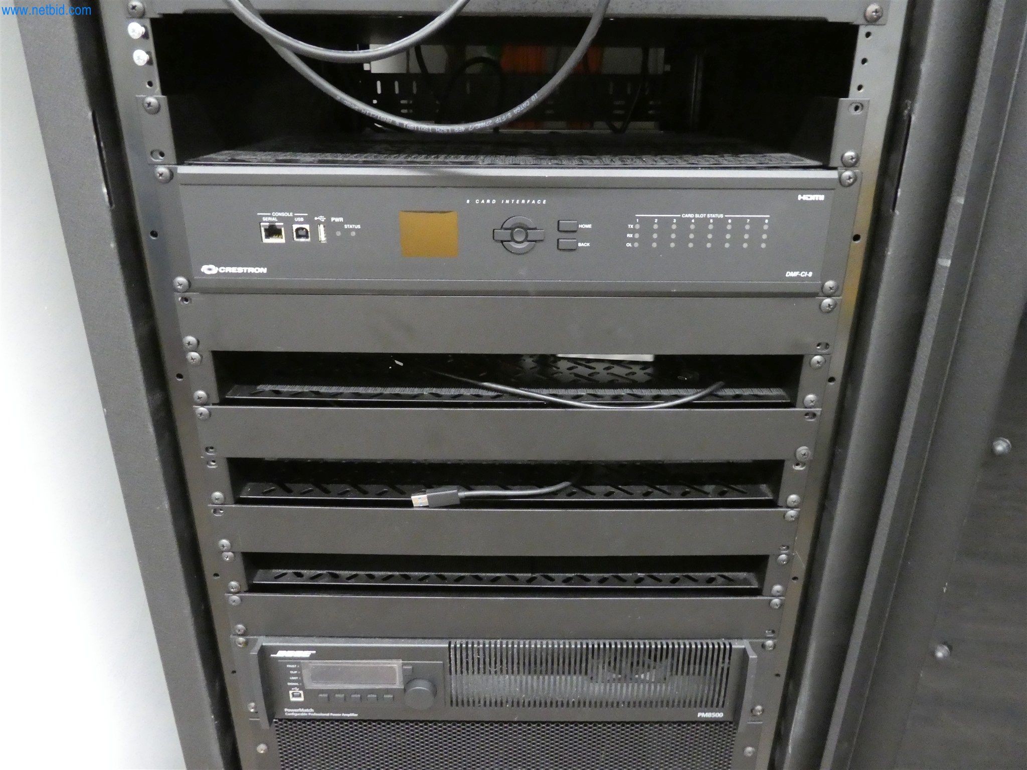 BGA und Warenvorräte wie Konferenztischsystem und Medientechnik -14