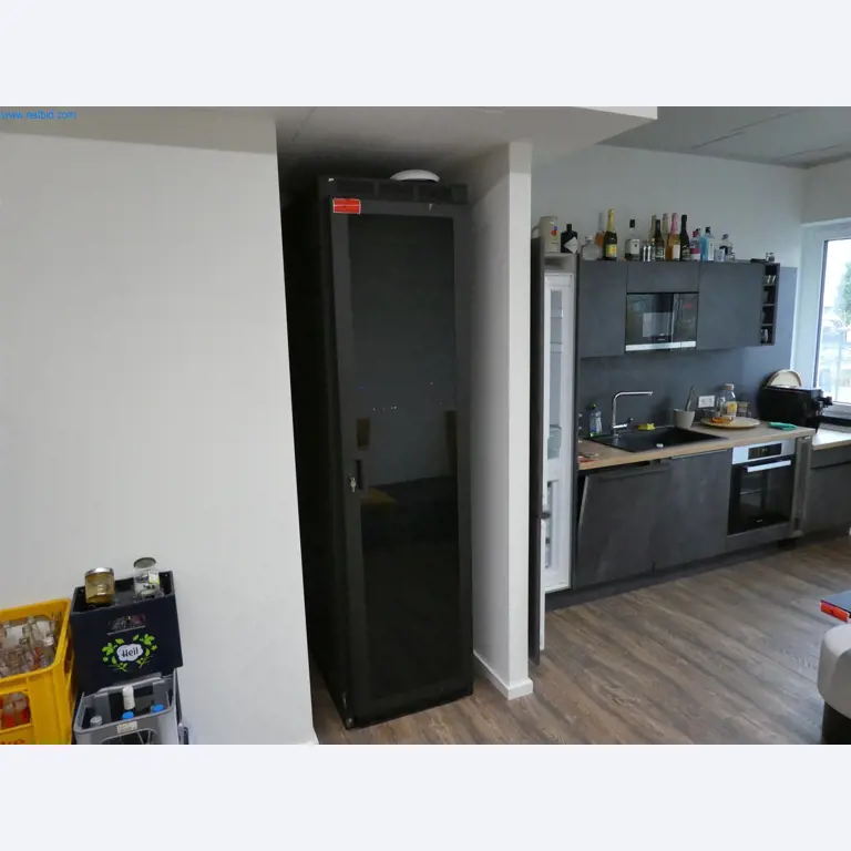 BGA und Warenvorräte wie Konferenztischsystem und Medientechnik -1