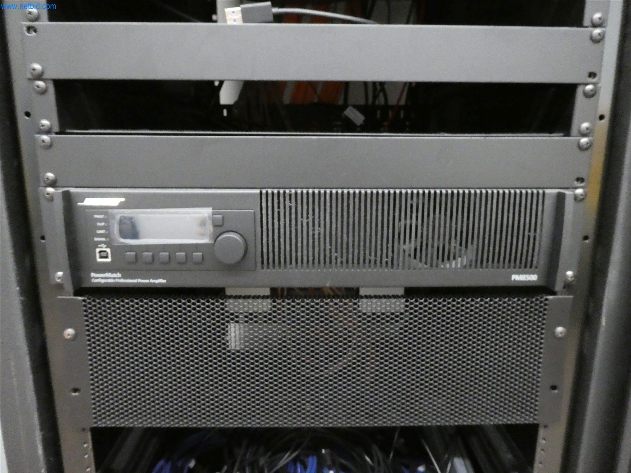 BGA und Warenvorräte wie Konferenztischsystem und Medientechnik -4