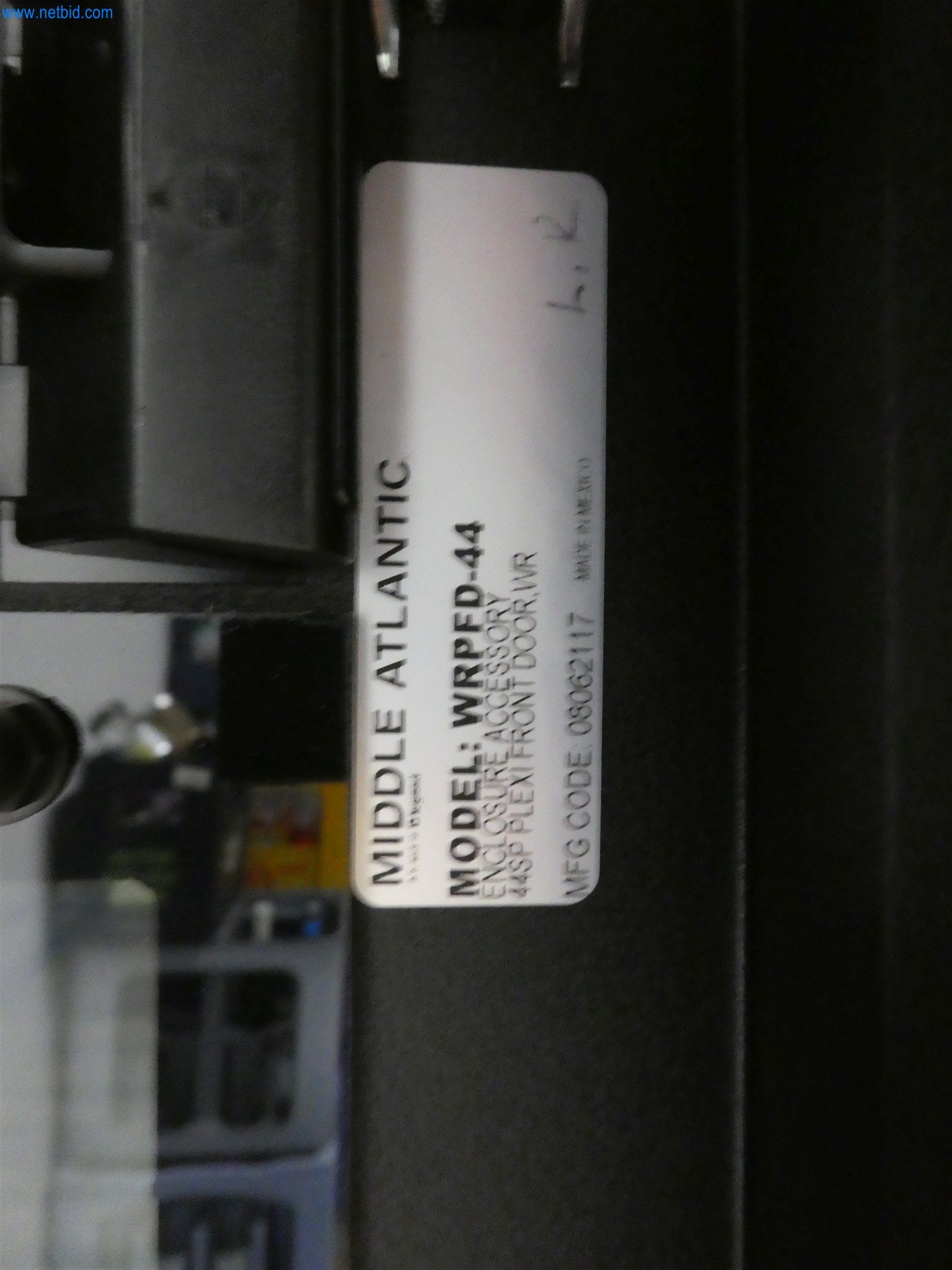 BGA und Warenvorräte wie Konferenztischsystem und Medientechnik -6