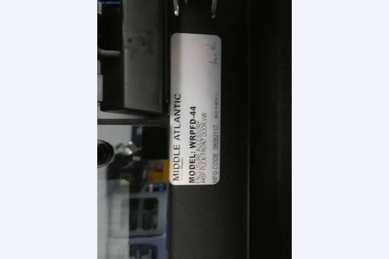 BGA und Warenvorräte wie Konferenztischsystem und Medientechnik -6