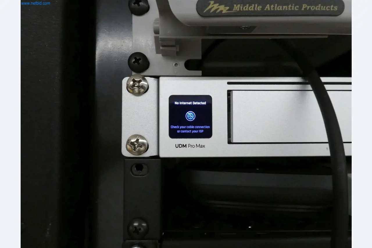 BGA und Warenvorräte wie Konferenztischsystem und Medientechnik -9