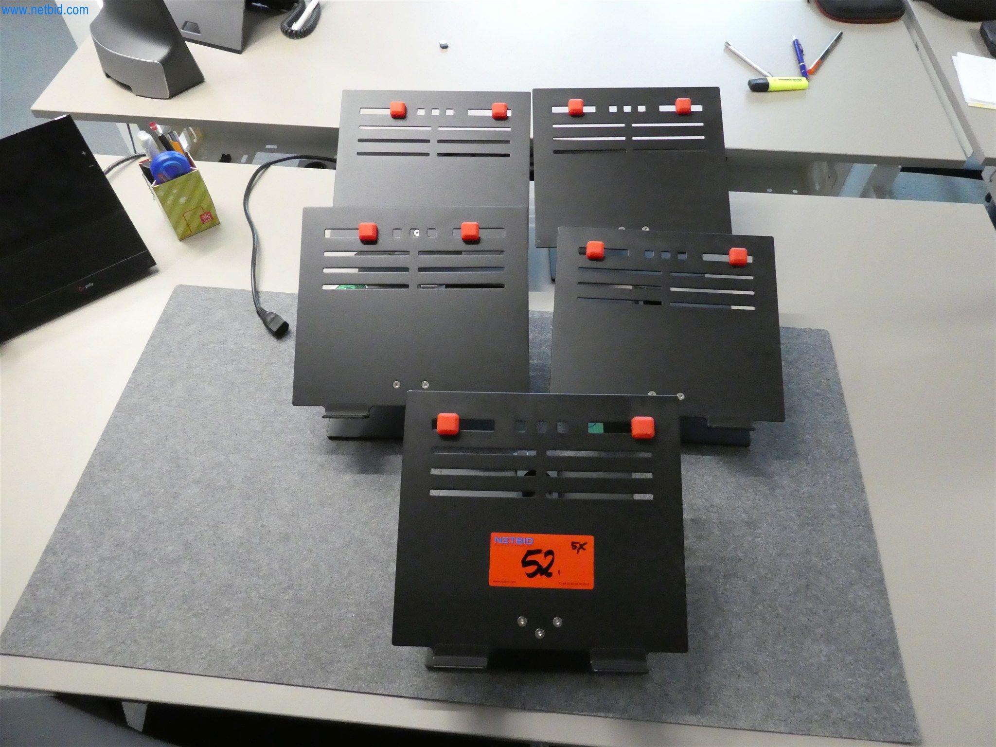 Equipos operativos y de oficina-3