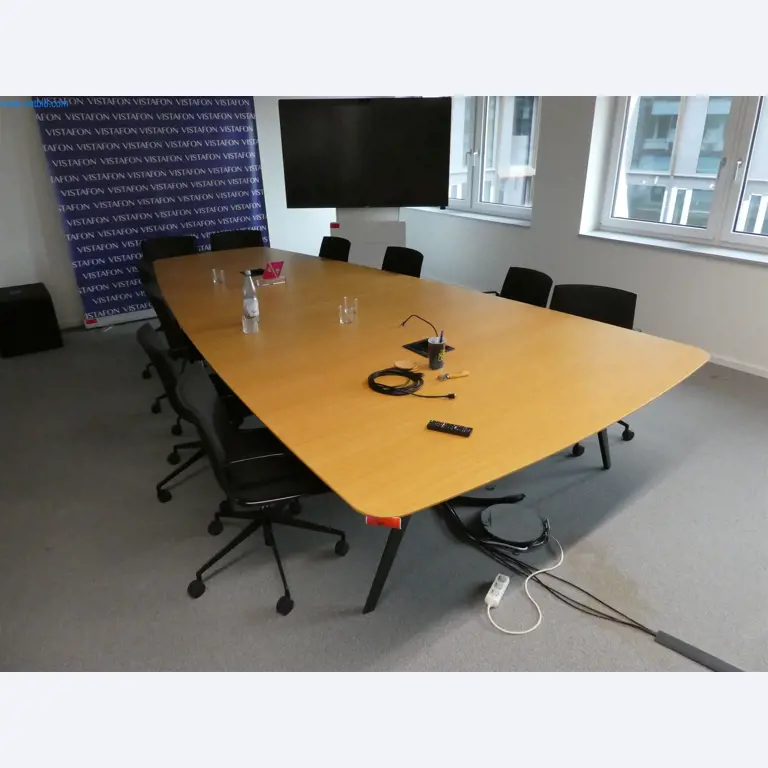 BGA und Warenvorräte wie Konferenztischsystem und Medientechnik -1