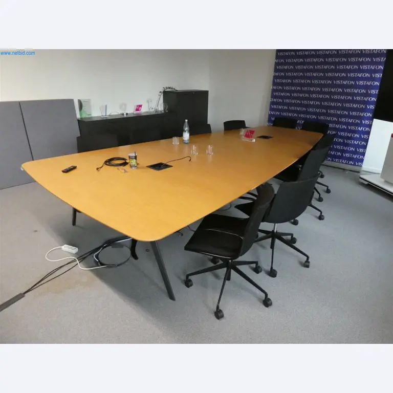 BGA und Warenvorräte wie Konferenztischsystem und Medientechnik -2