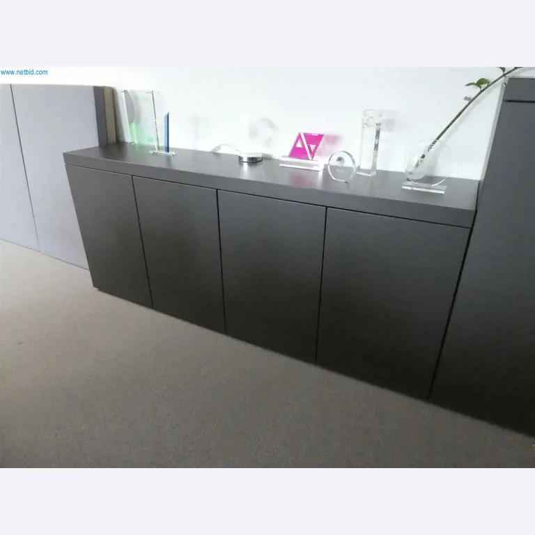 BGA und Warenvorräte wie Konferenztischsystem und Medientechnik -5