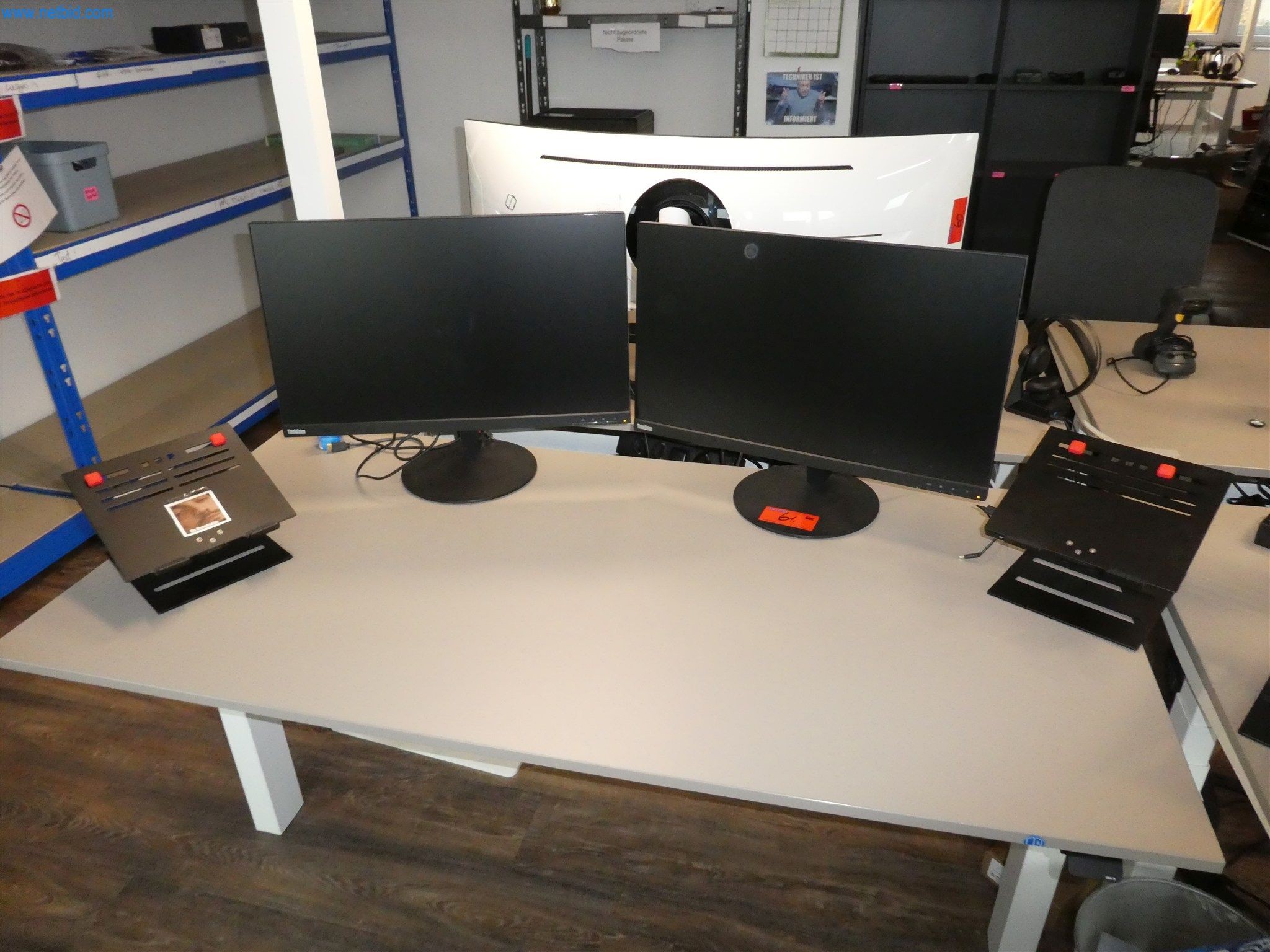 Equipamento operacional e de escritório-3