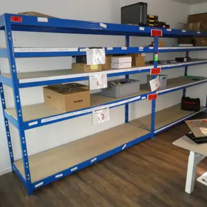 Stojalo za shranjevanje