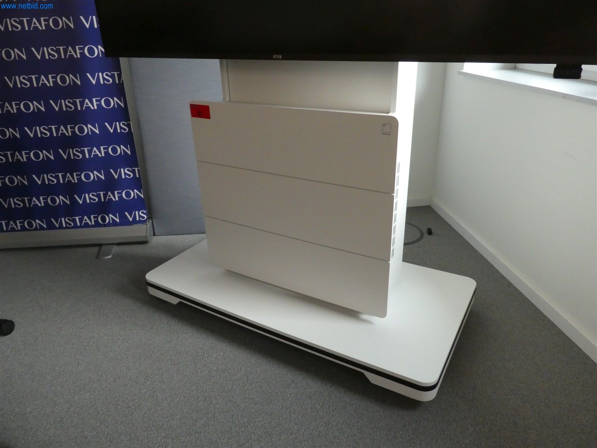 BGA und Warenvorräte wie Konferenztischsystem und Medientechnik -4