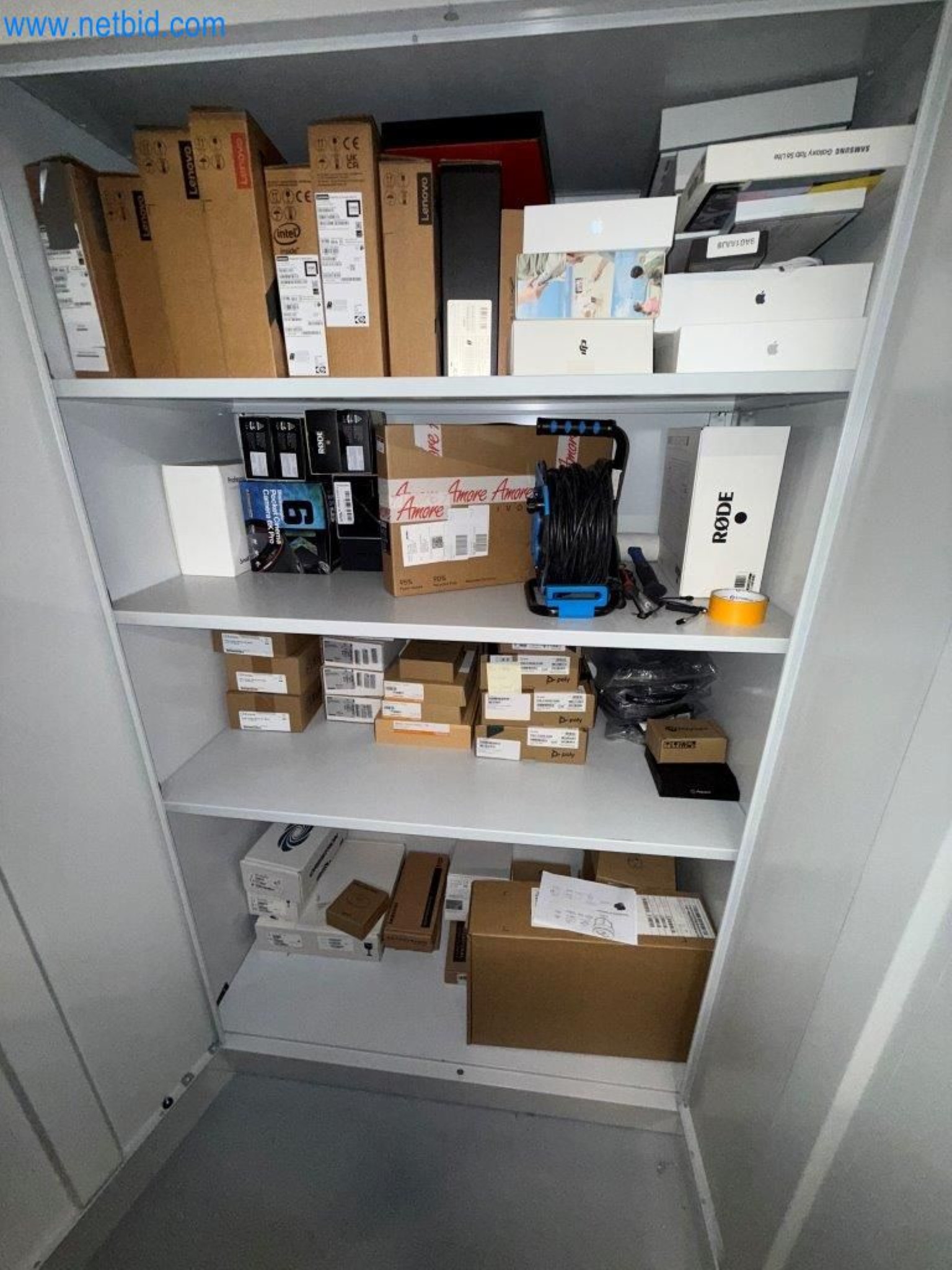 Provozní a kancelářské vybavení-1