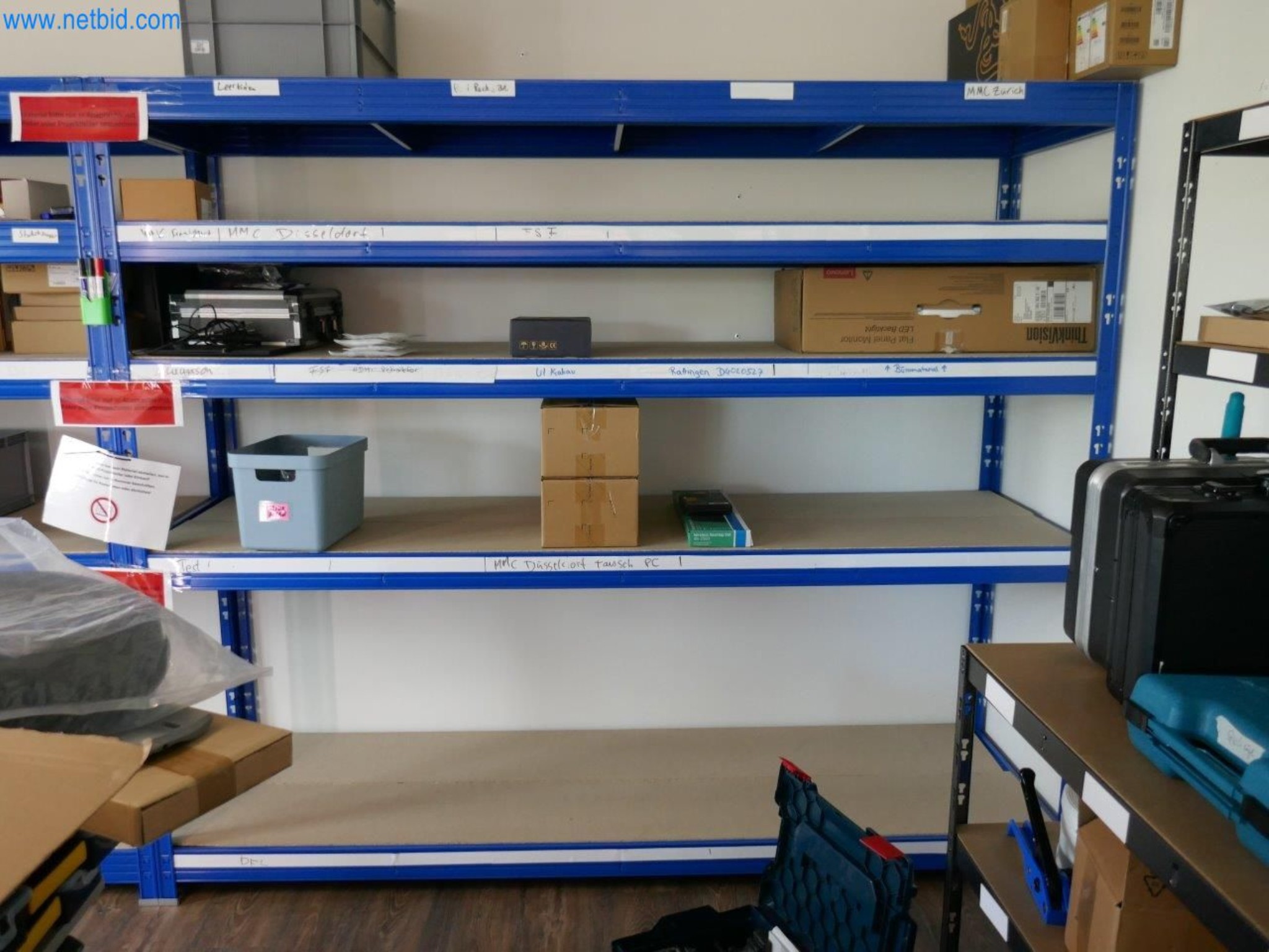 Operativna in pisarniška oprema-3