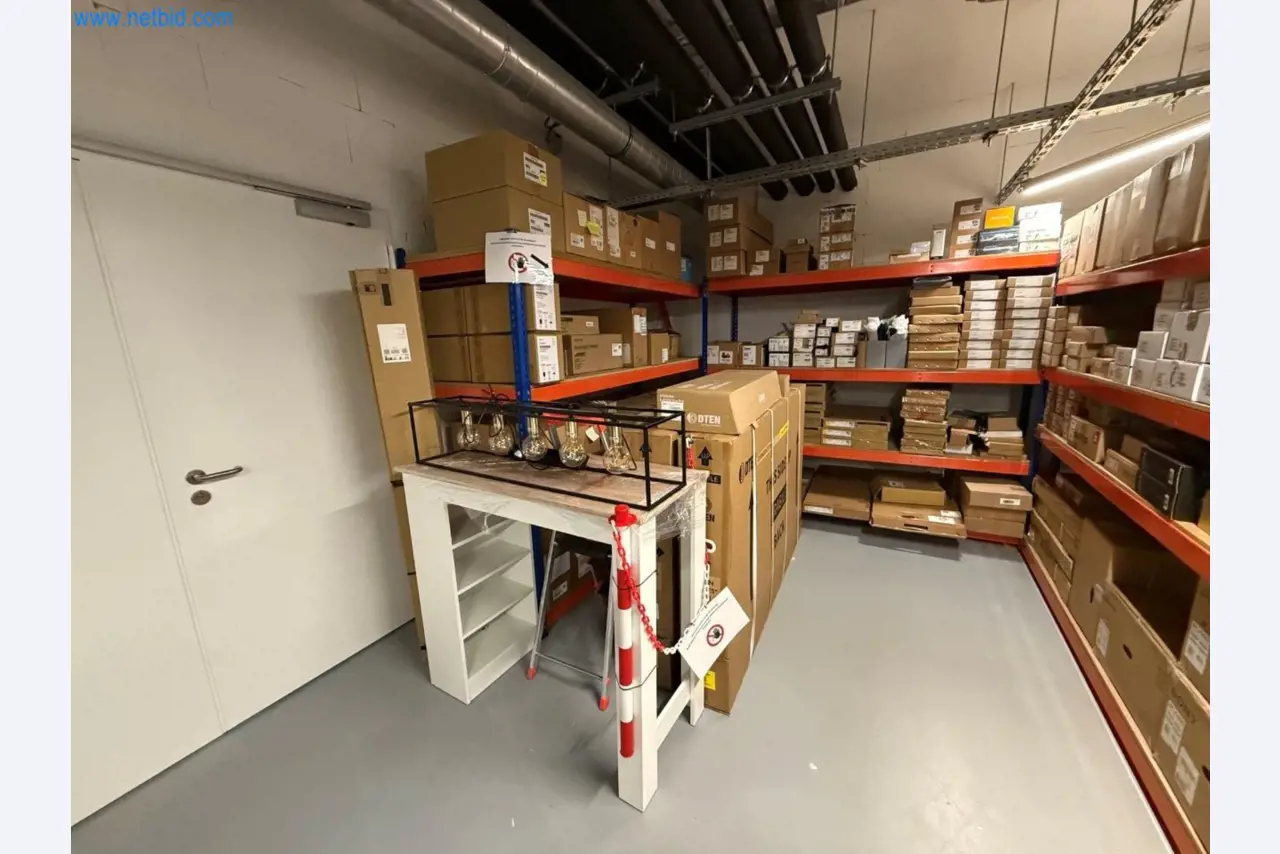 Provozní a kancelářské vybavení-1