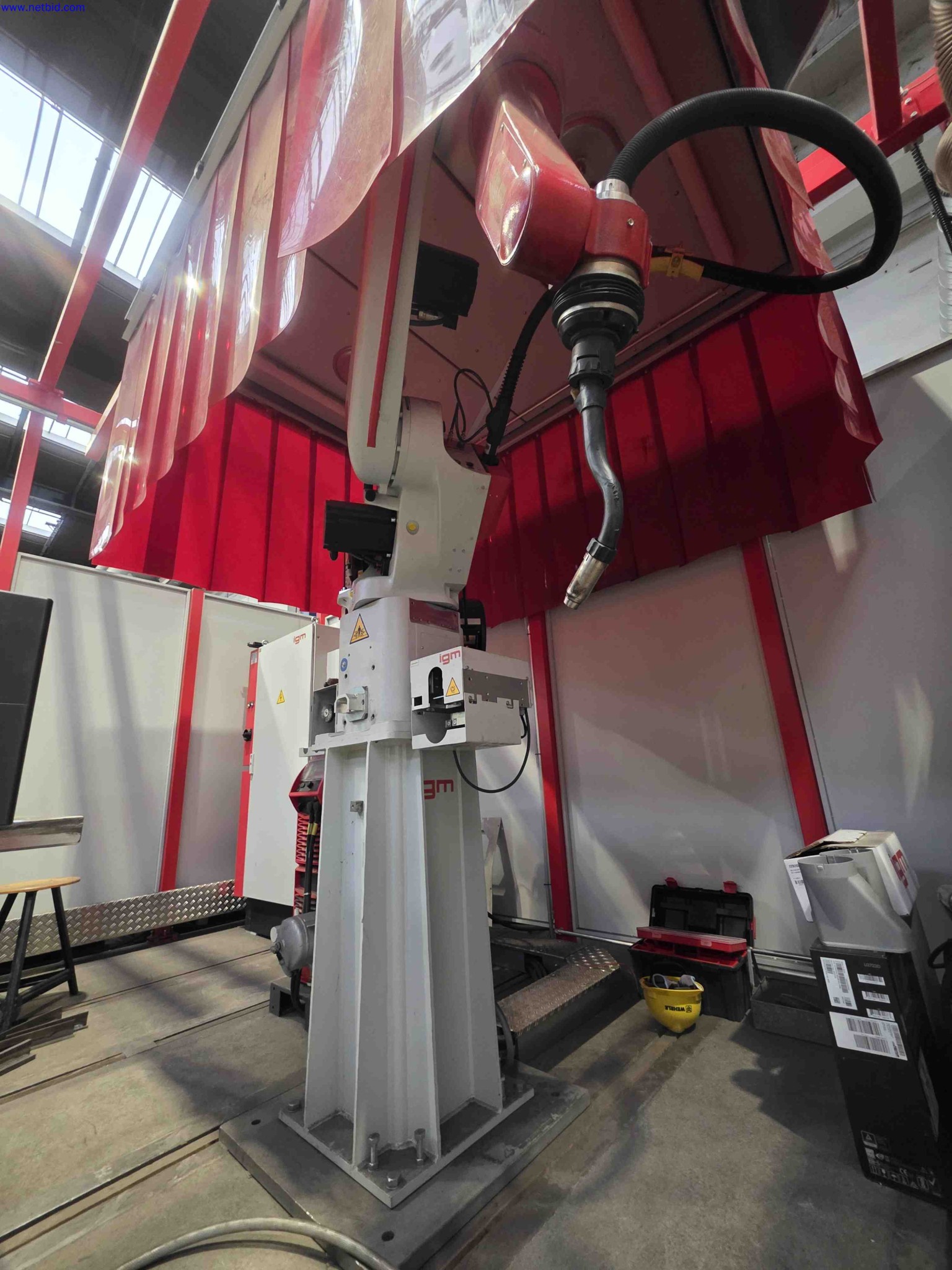 Machines and systems in the fields of plant engineering, boiler construction, environmental technology, waste water and waste treatment, large parts processing, welded constructions-13