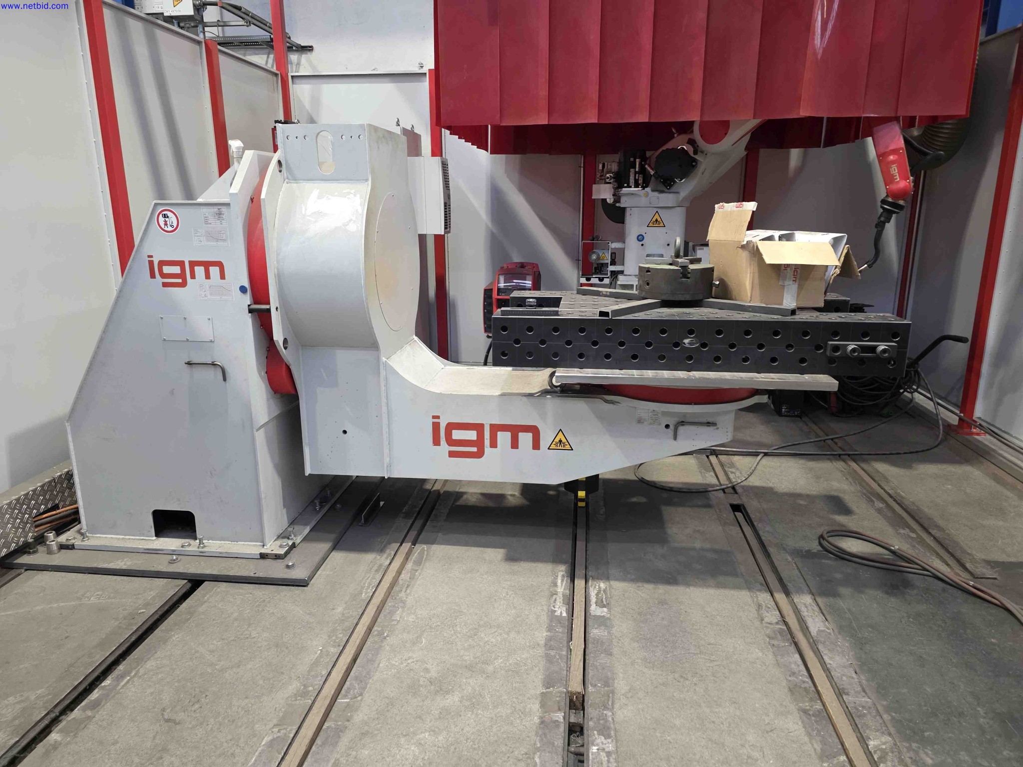 Machines and systems in the fields of plant engineering, boiler construction, environmental technology, waste water and waste treatment, large parts processing, welded constructions-21