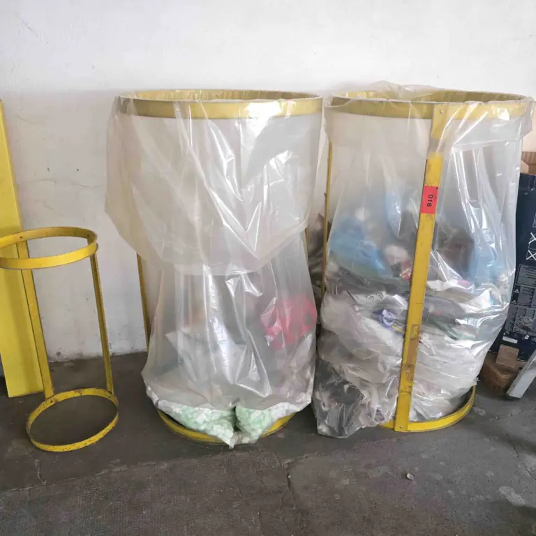 3 Bin liner stand