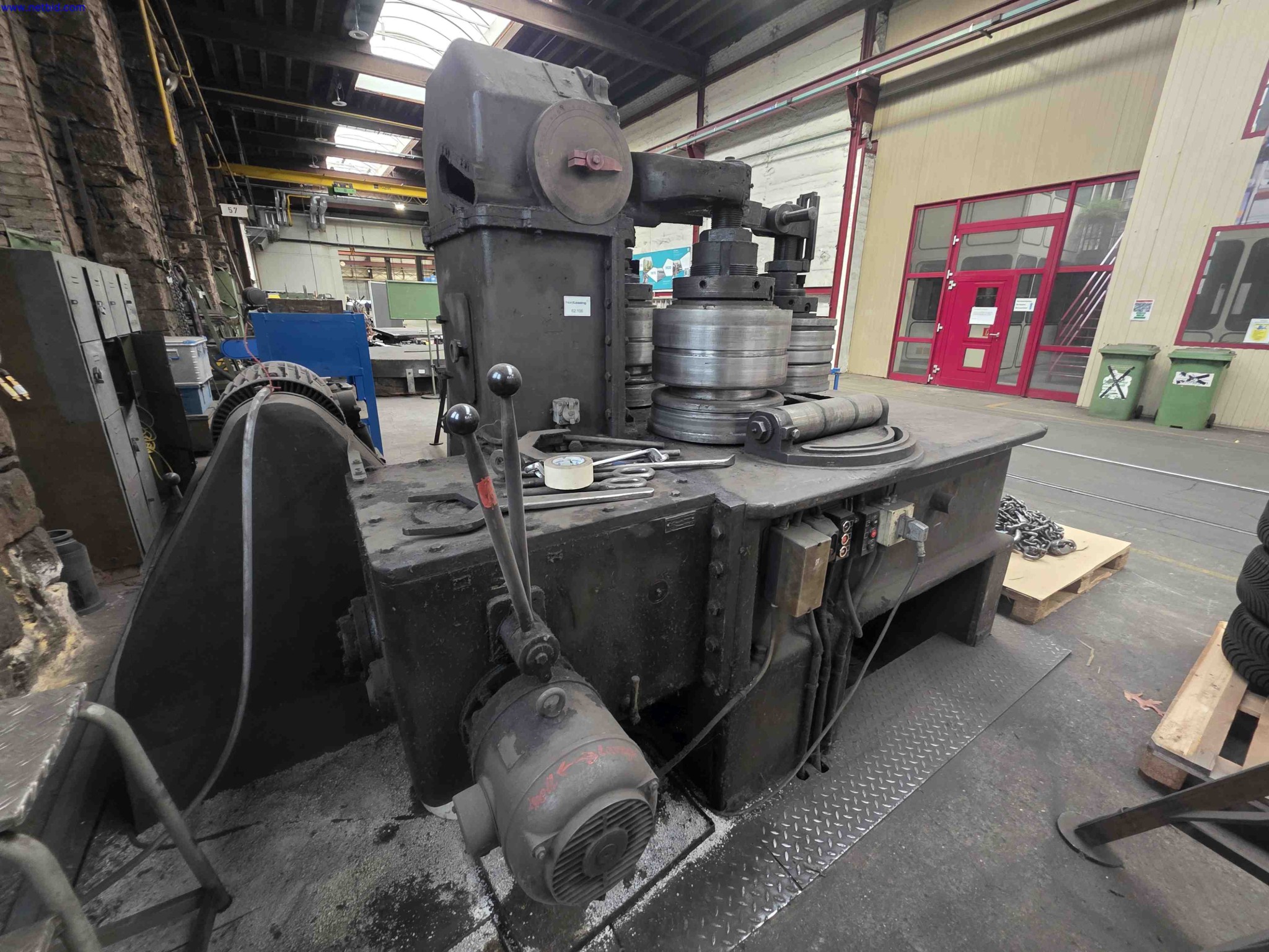 Machines and systems in the fields of plant engineering, boiler construction, environmental technology, waste water and waste treatment, large parts processing, welded constructions-1