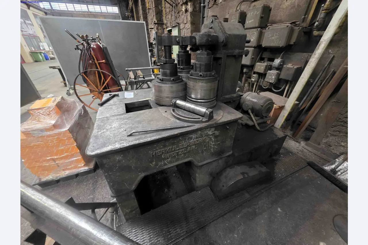 Machines and systems in the fields of plant engineering, boiler construction, environmental technology, waste water and waste treatment, large parts processing, welded constructions-4