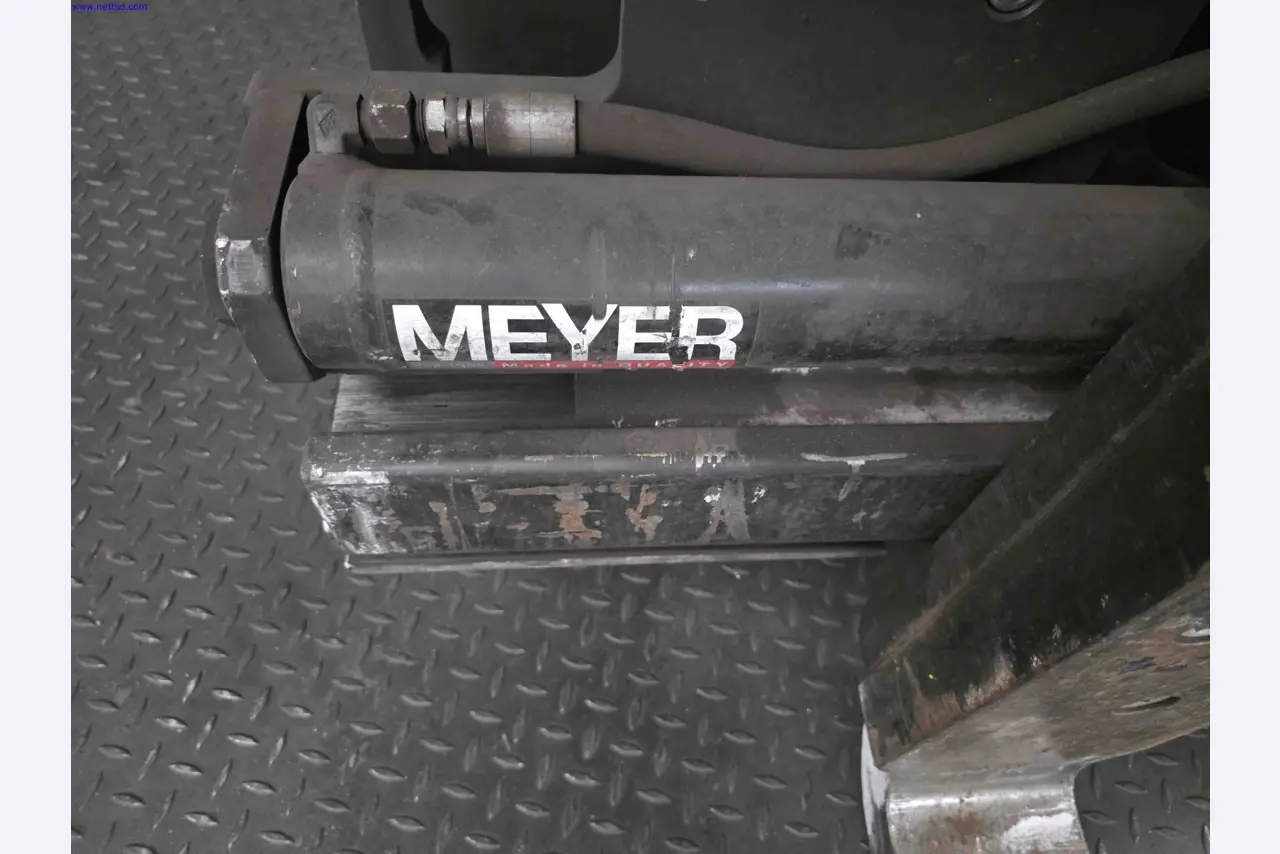 Machines and systems in the fields of plant engineering, boiler construction, environmental technology, waste water and waste treatment, large parts processing, welded constructions-11