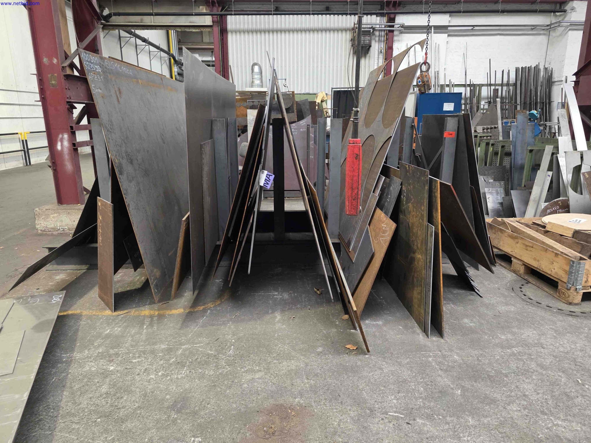 Machines and systems in the fields of plant engineering, boiler construction, environmental technology, waste water and waste treatment, large parts processing, welded constructions-1