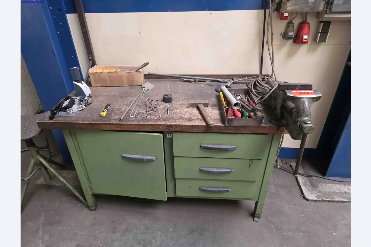 Machines et installations dans le domaine de la construction d'installations, de la chaudronnerie, de la technique environnementale, du traitement des eaux usées et des déchets, de l'usinage de grandes pièces, des constructions soudées-1