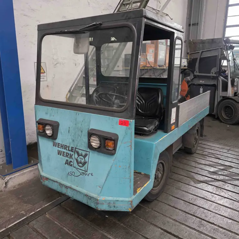 Electric tractor Still R 07