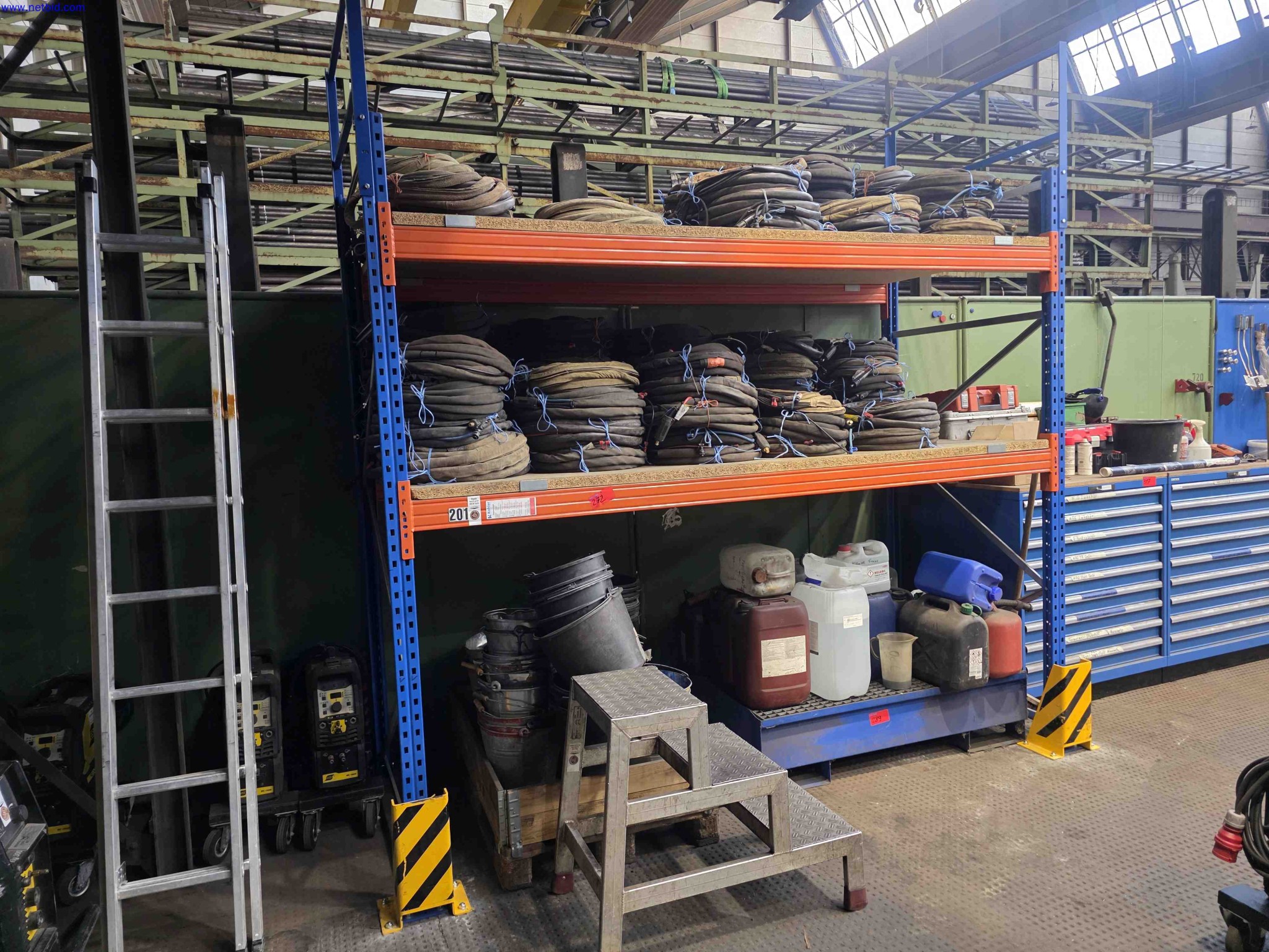 Maszyny i systemy w dziedzinie inżynierii instalacji, budowy kotłów, technologii ochrony środowiska, oczyszczania ścieków i odpadów, obróbki dużych części, konstrukcji spawanych.-1