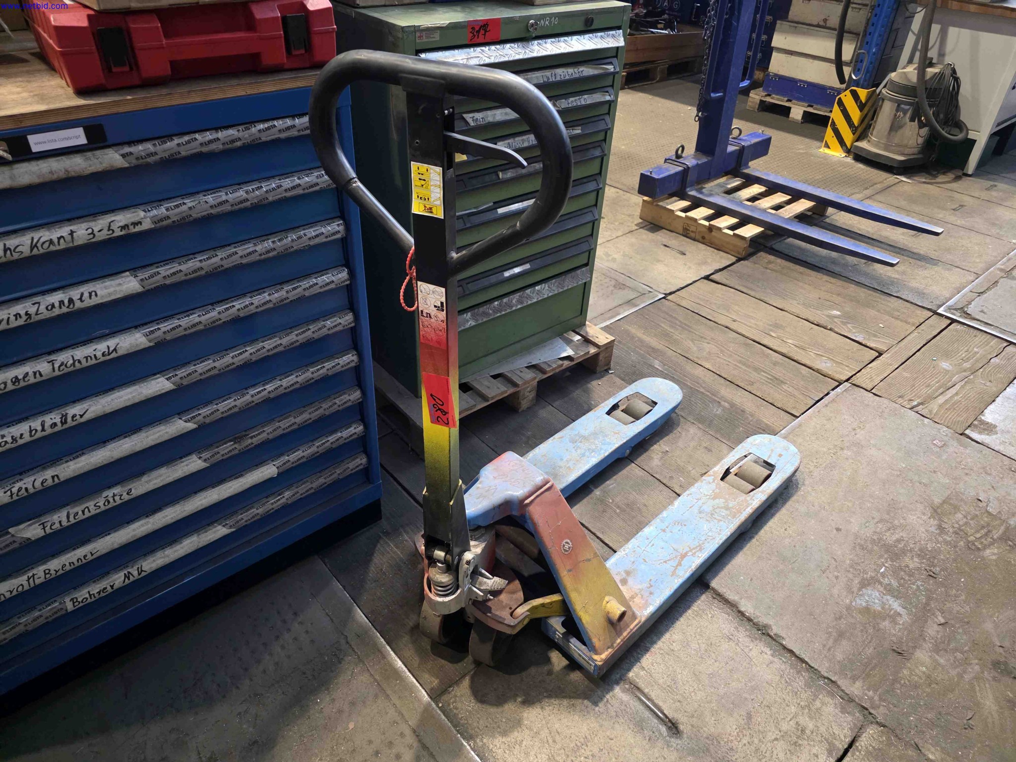 Stroje a zařízení v oborech strojírenství, kotlářství, technologie ochrany životního prostředí, zpracování odpadních vod a odpadů, zpracování velkých dílů, svařované konstrukce.-1