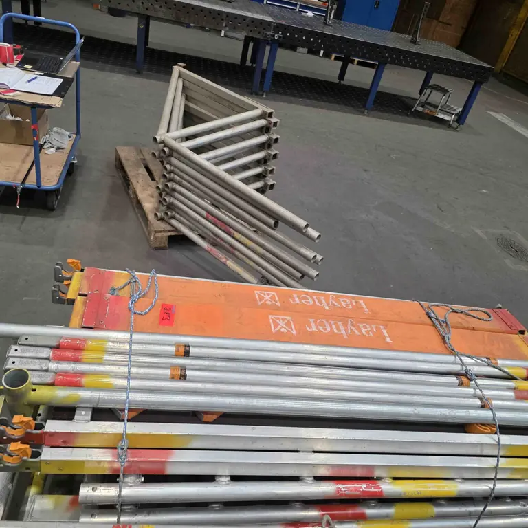 Aluminum rolling scaffold Layher